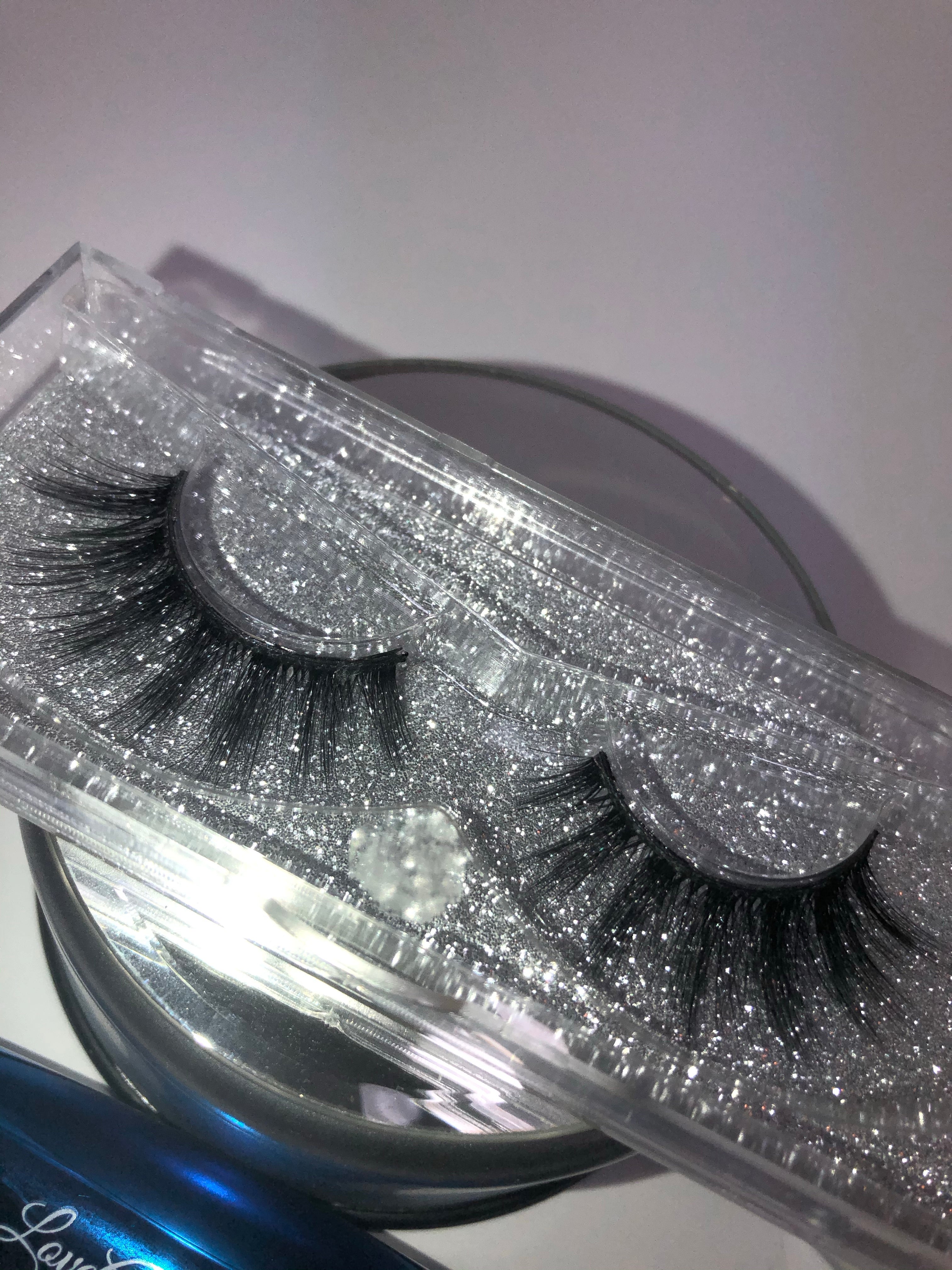 LoveAngel Countess Lashes